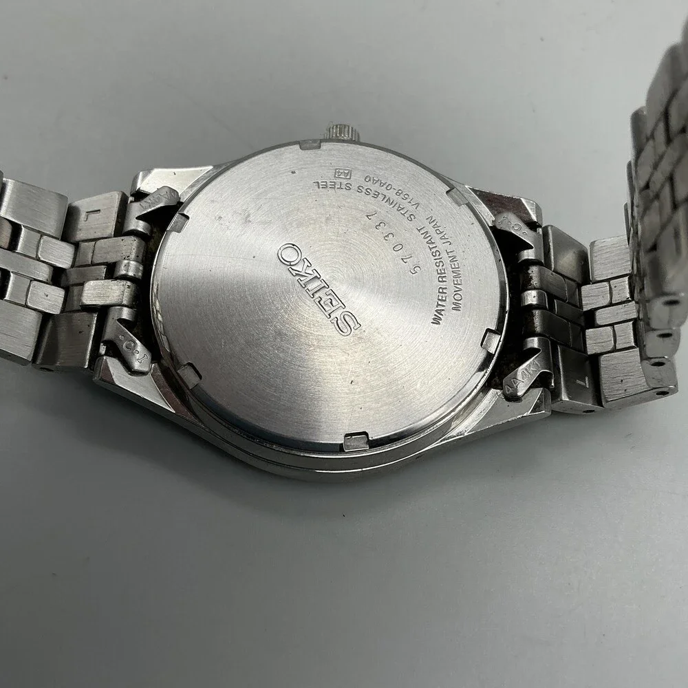 Seiko Mens Watch 37mm White Dial Solar V158-0AA0 Day Date Stainless Steel 7.5